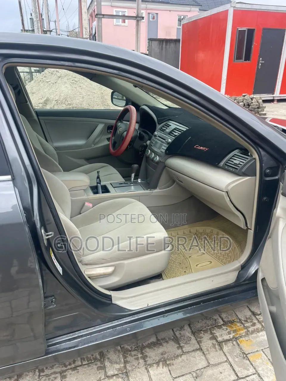 Toyota Camry XLE V6 4dr Sedan (3.5L 6cyl 6AM) 2010 Maroon
