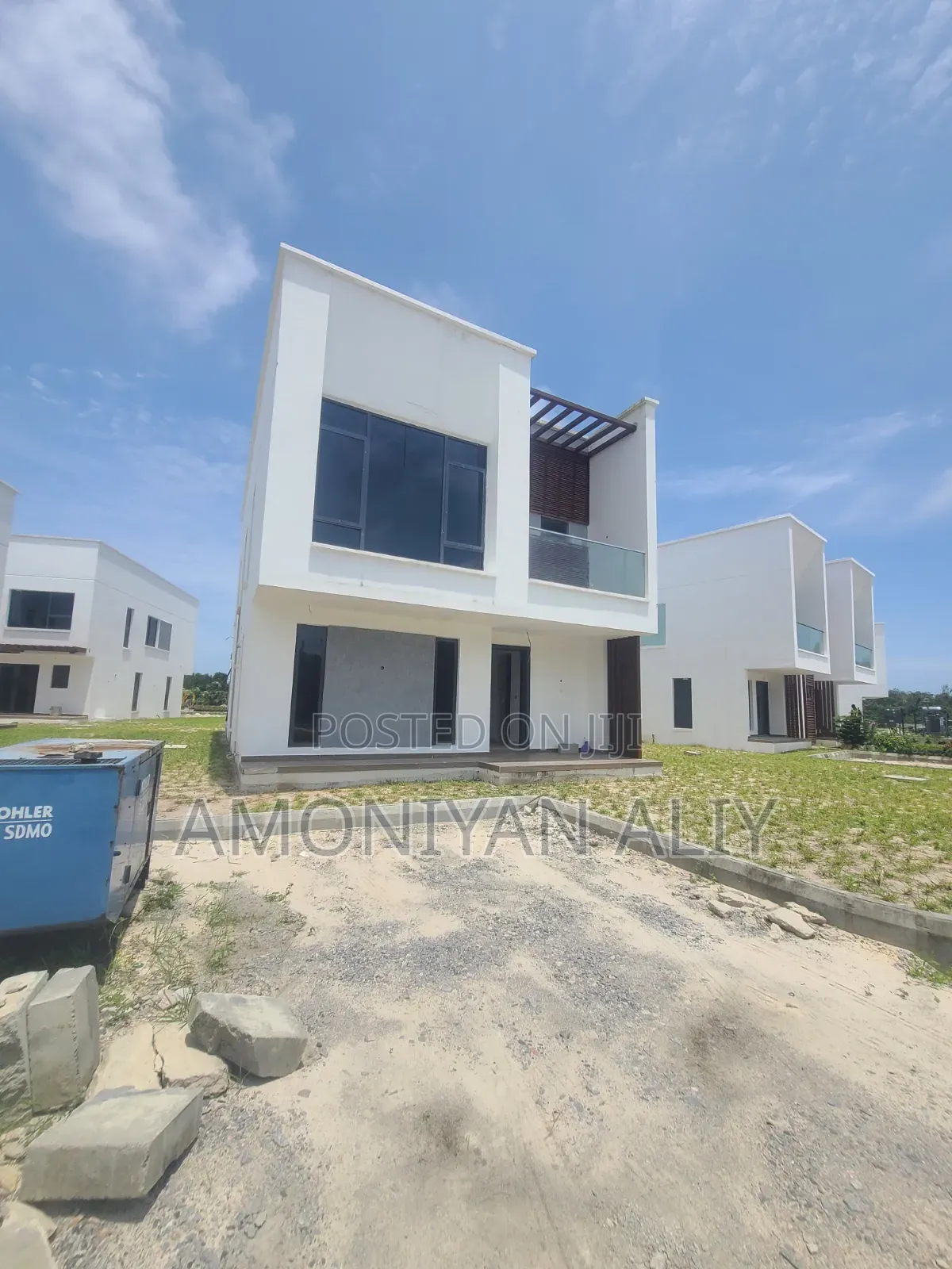 3bdrm House in Golf Estate, Lakowe for sale