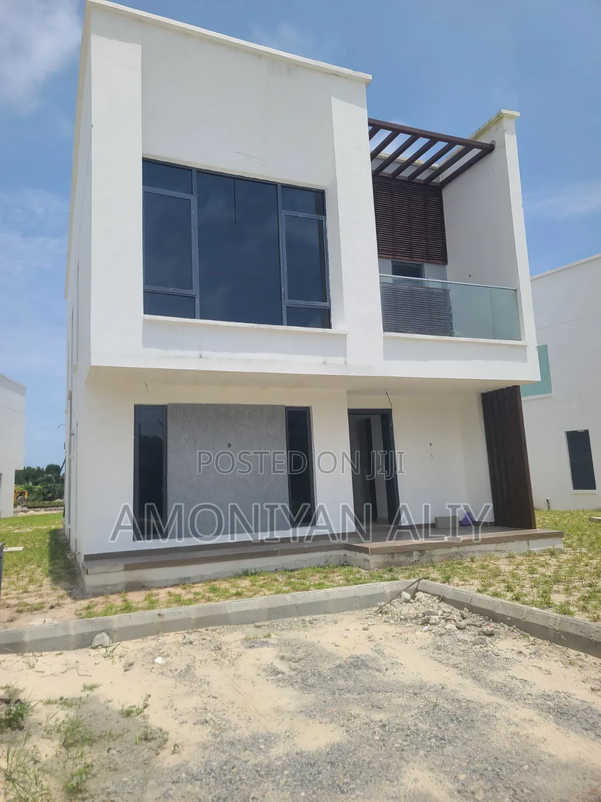3bdrm House in Golf Estate, Lakowe for sale