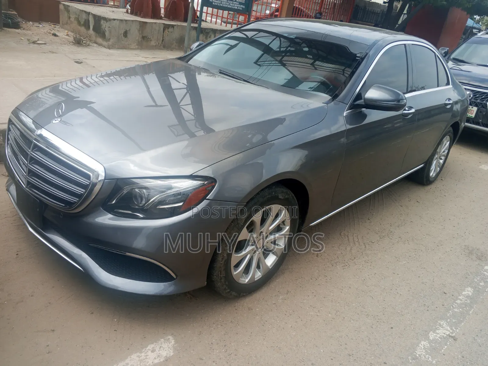 Mercedes-Benz E300 2017 Gray