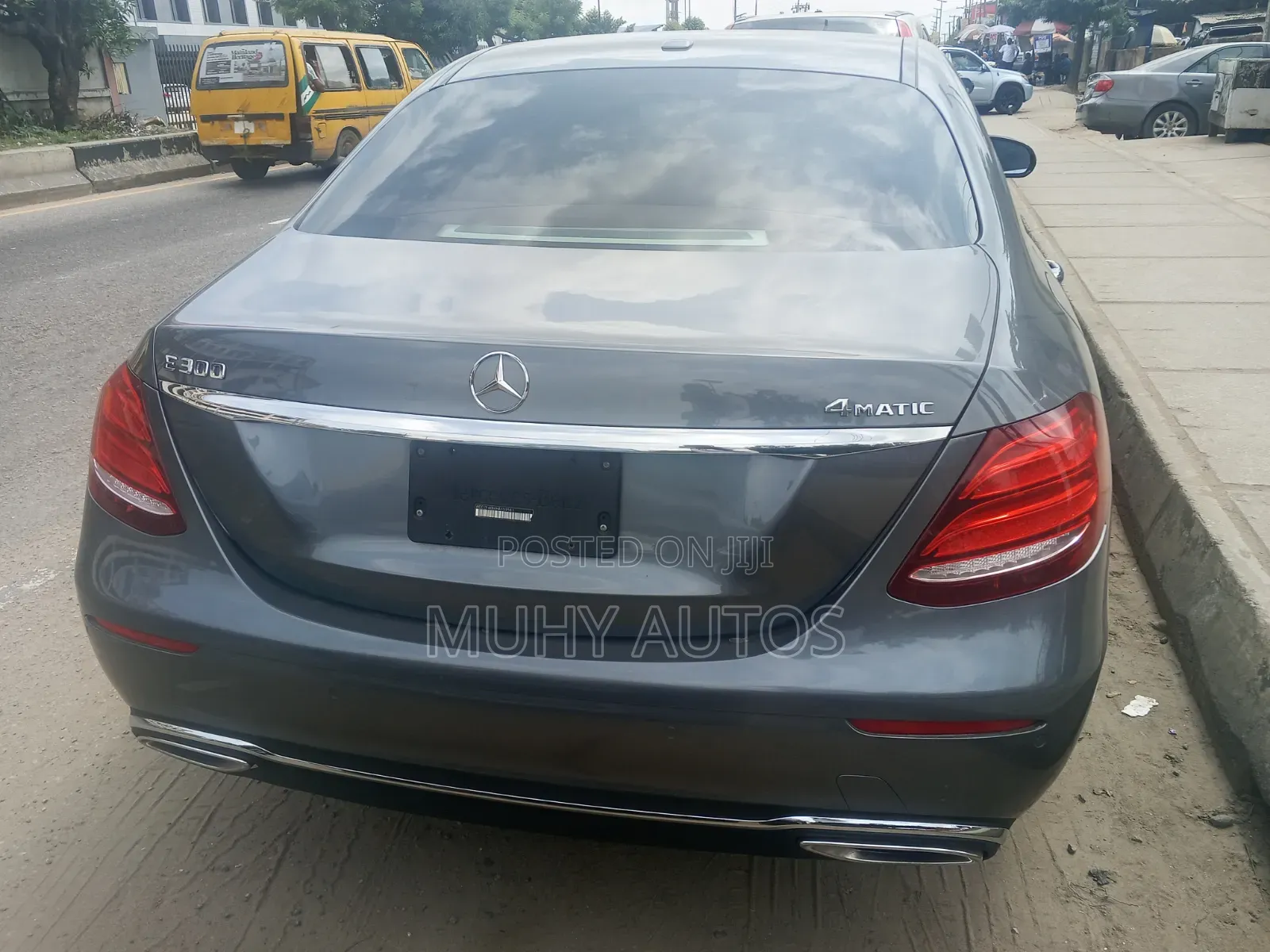 Mercedes-Benz E300 2017 Gray