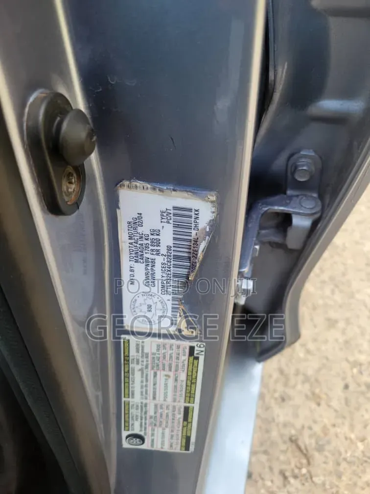 Toyota Matrix 2004 Blue