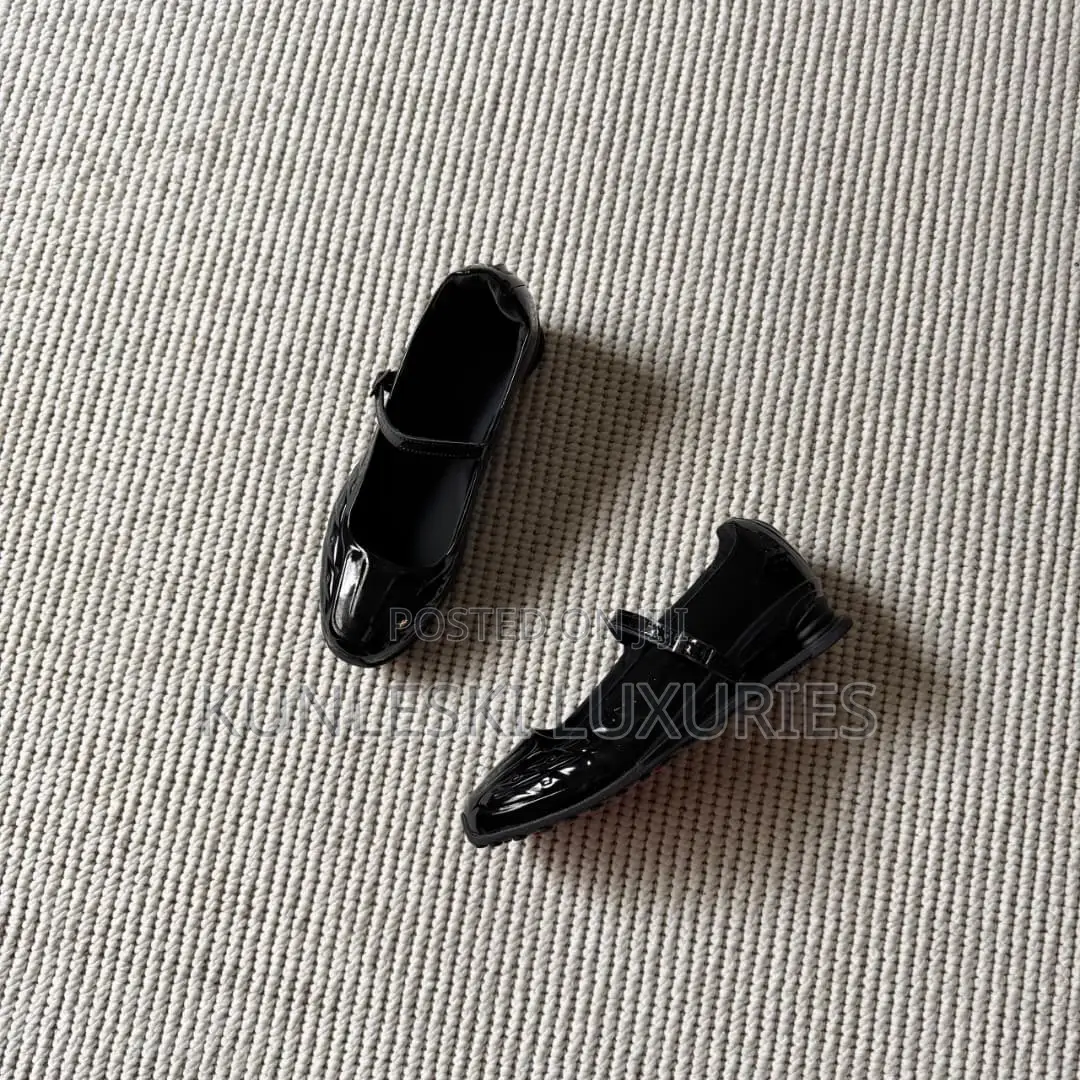 Original Nike WMNS Shox Z Calistra Shoes