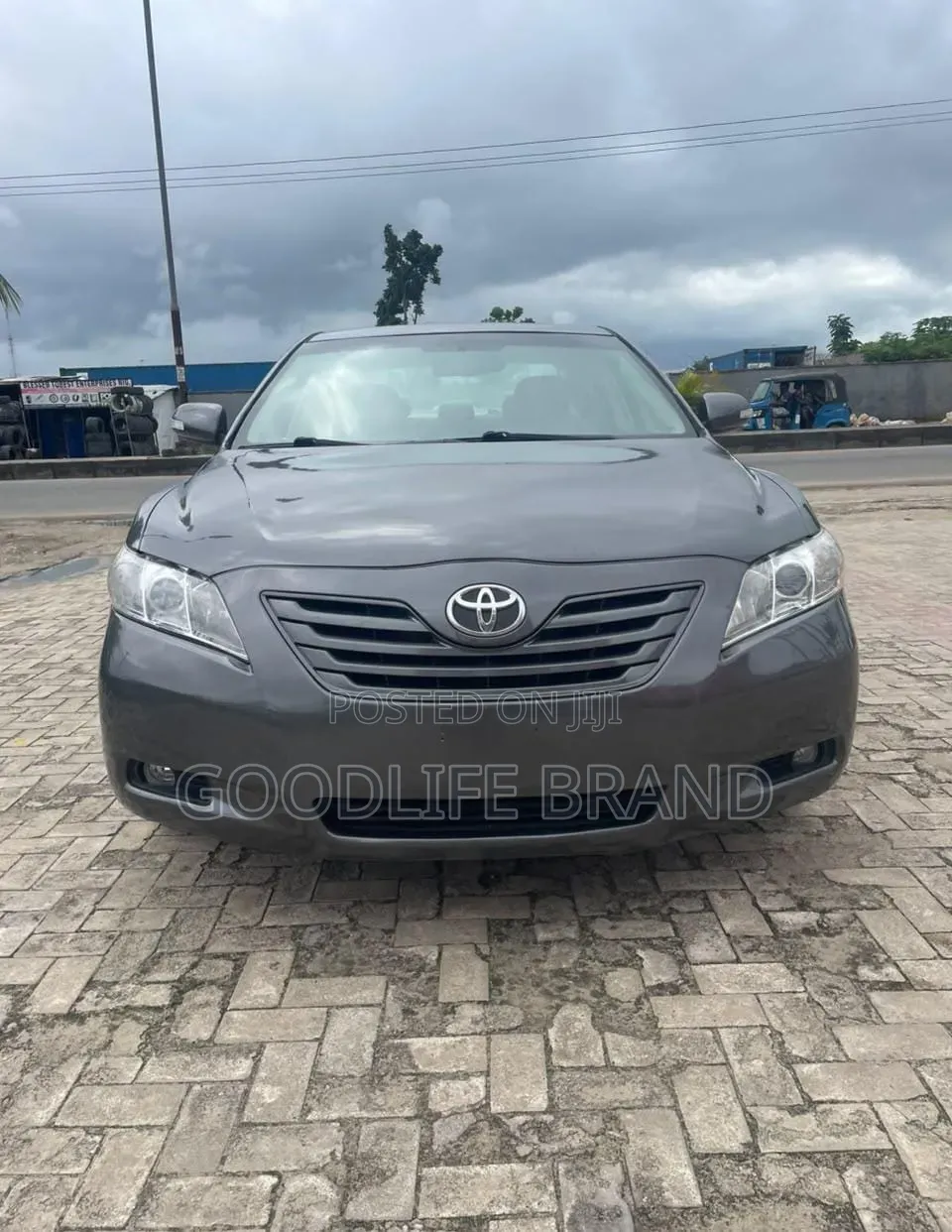 Toyota Camry XLE V6 4dr Sedan (3.5L 6cyl 6AM) 2010 Maroon