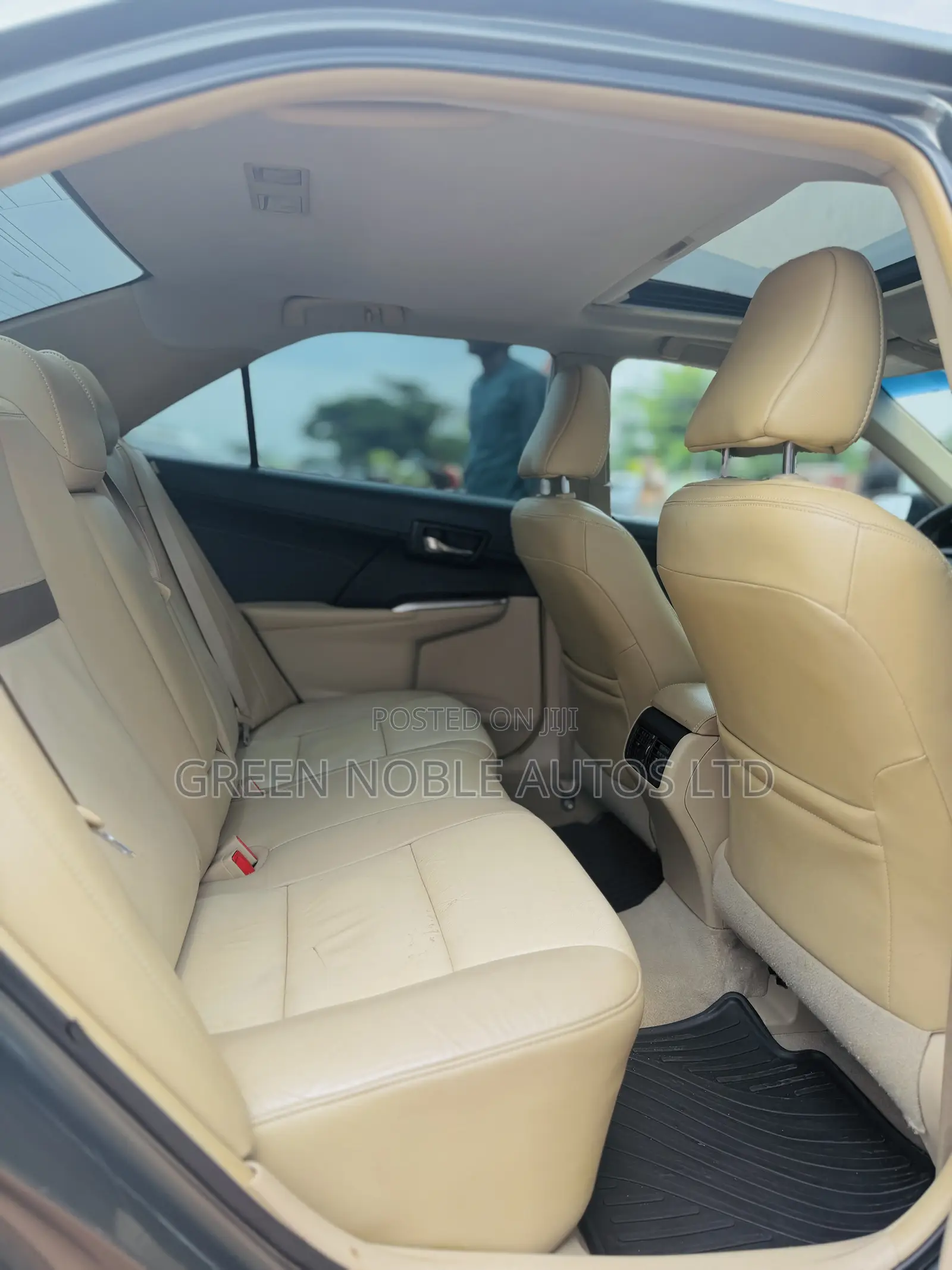 Toyota Camry XLE 4dr Sedan w/Prod. End 11/13 (3.5L 6cyl 6A) 2014 Green
