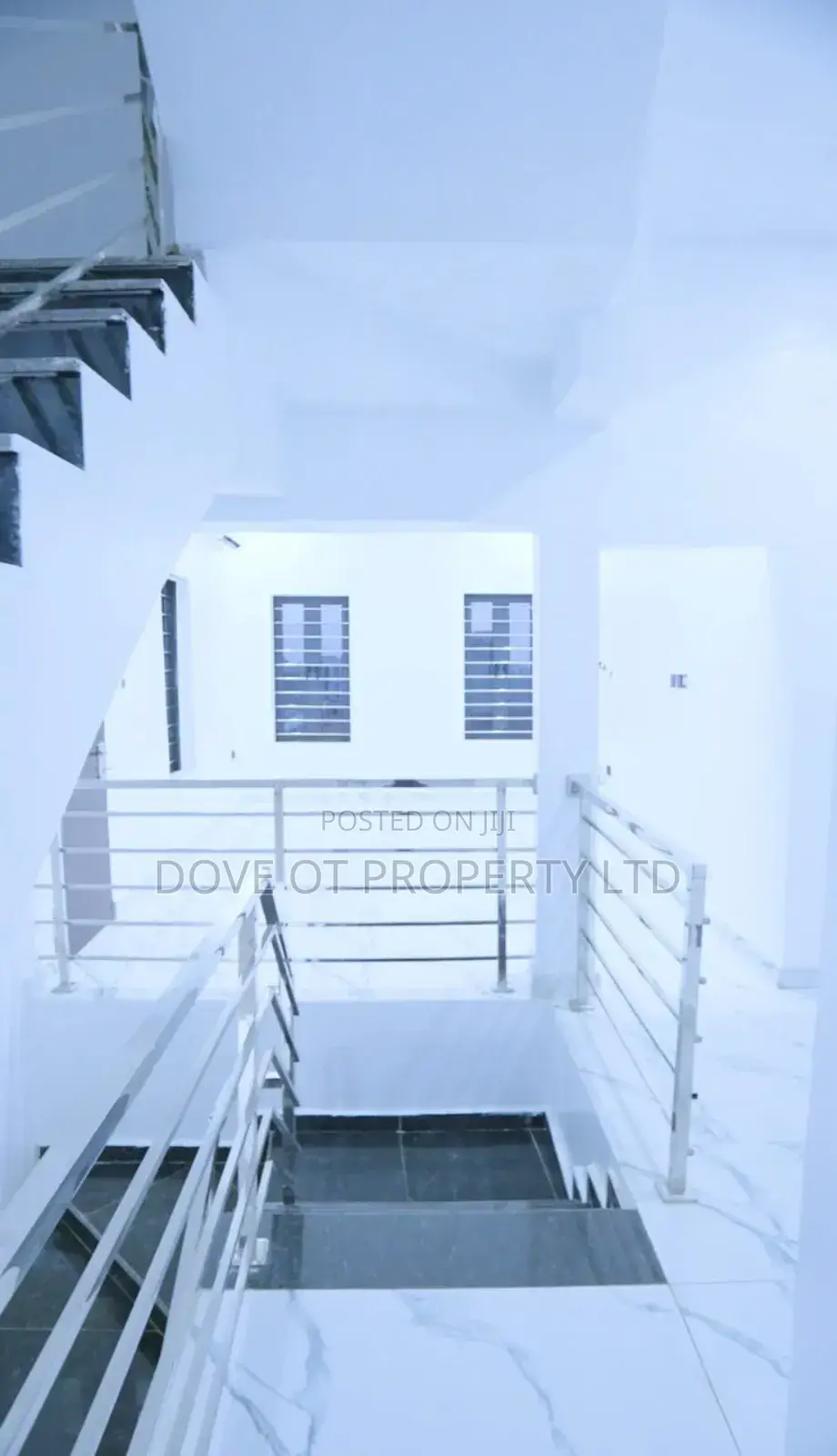 4bdrm Townhouse/Terrace in Mally, Guzape District for sale