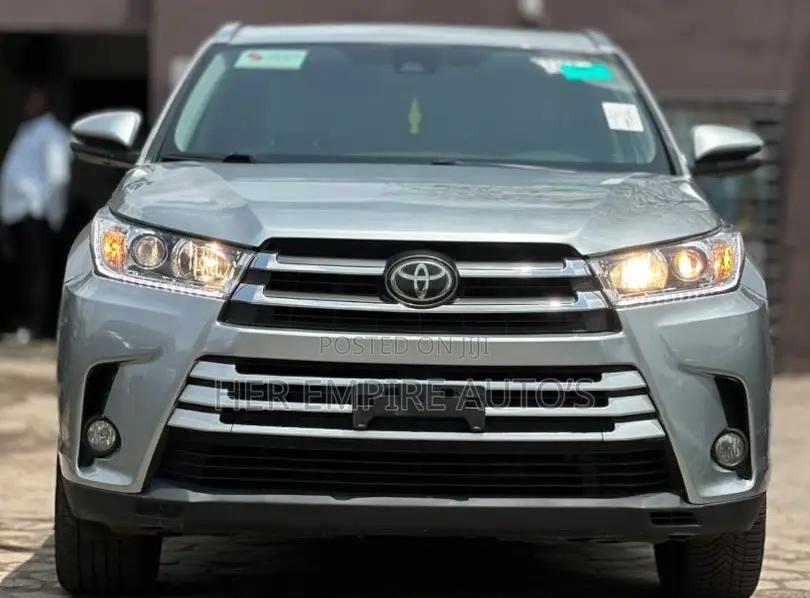 Toyota Highlander 2018 Silver