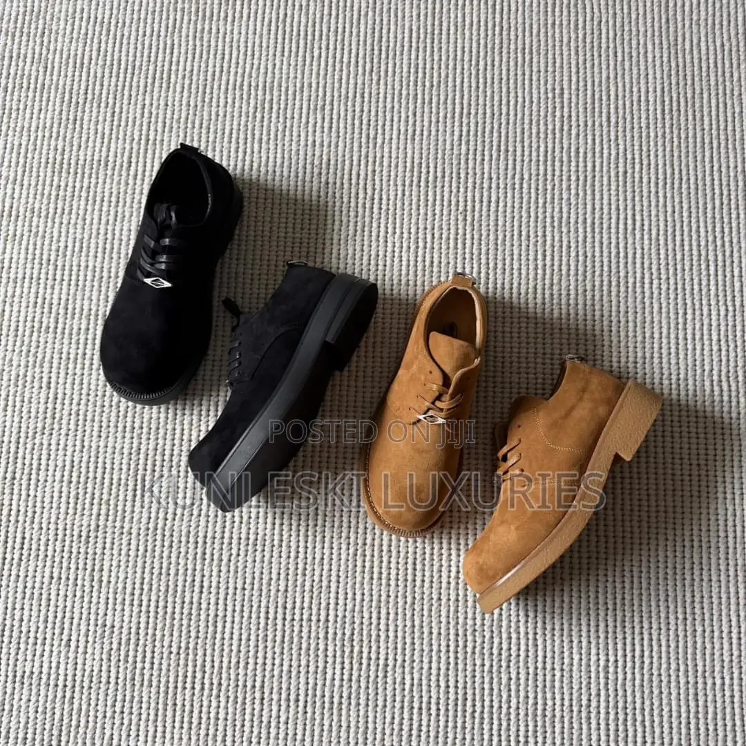 Original Round Toe Lace Up Platform Derby Shoes