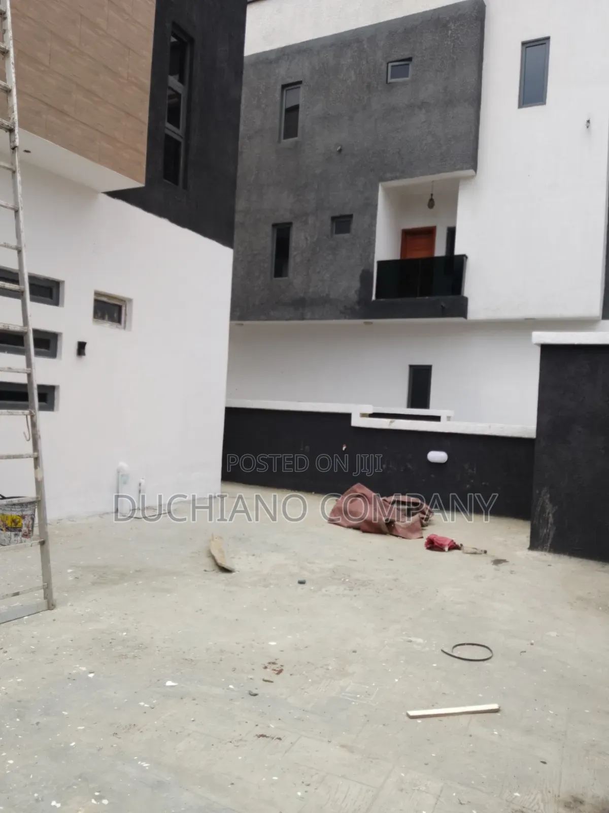 5bdrm Duplex in Phase 2 for sale