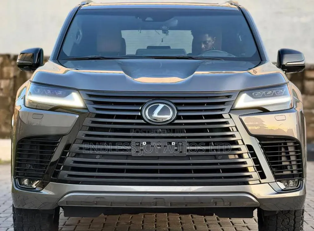 Lexus LX 600 2025 Gray