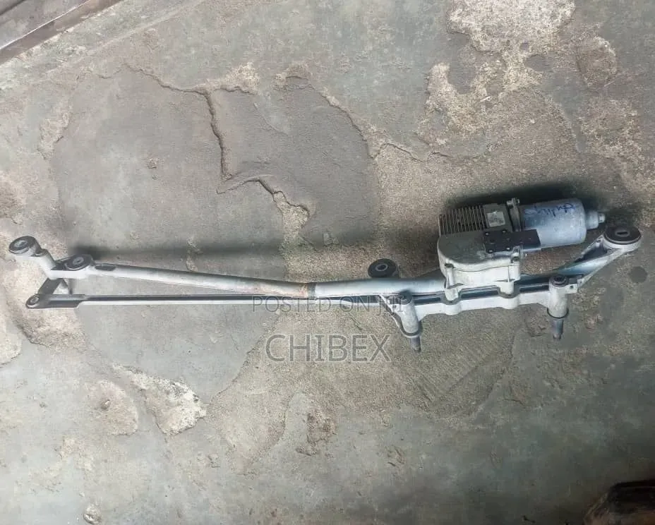 Engine Wiper Audi Q7 2008/2013