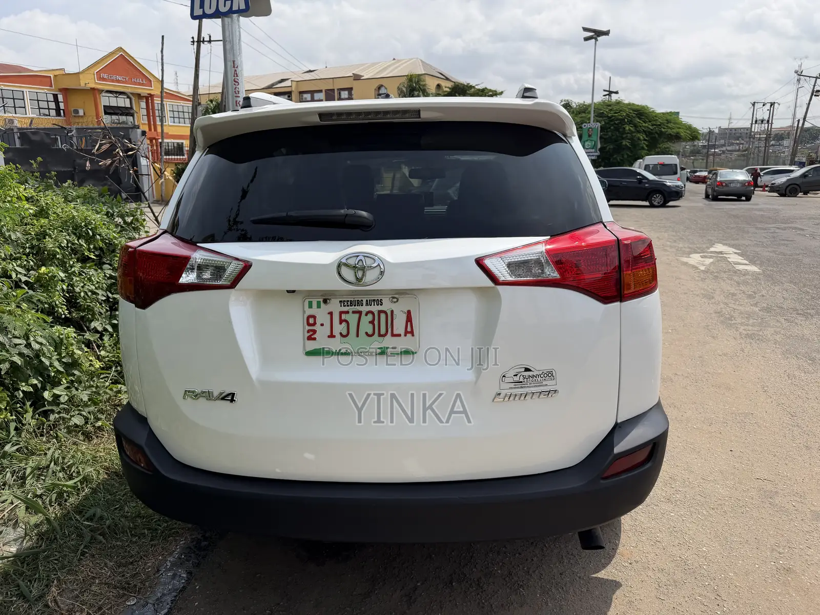 Toyota RAV4 Limited AWD (2.5L 4cyl 6A) 2013 White