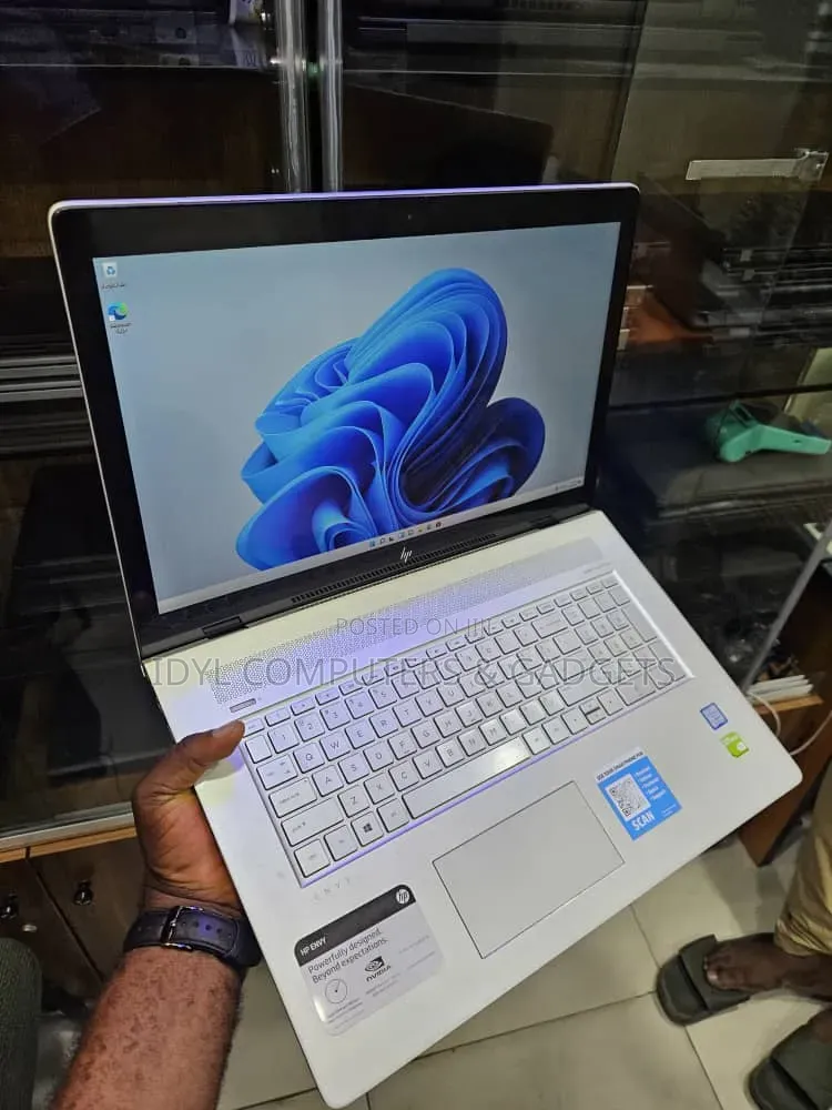Laptop HP Envy 17 16GB Intel Core i7 SSD 256GB