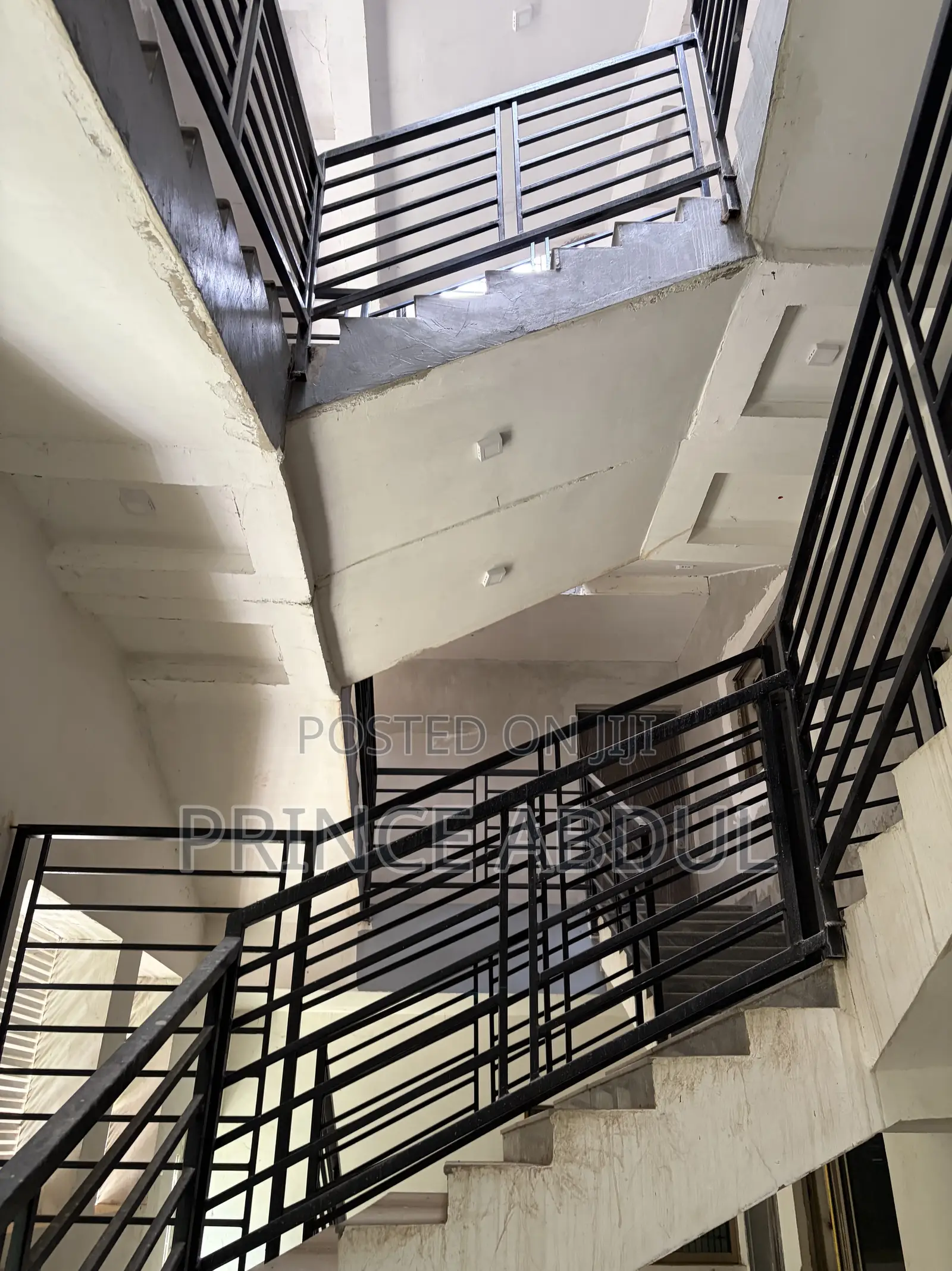 Furnished 20bdrm Mansion in Life Camp for sale