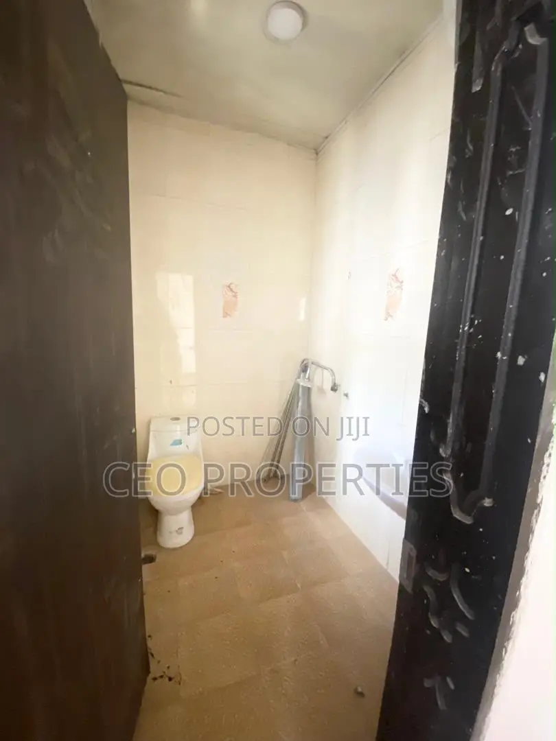 2bdrm Block of Flats in Ikate -Lekki for rent