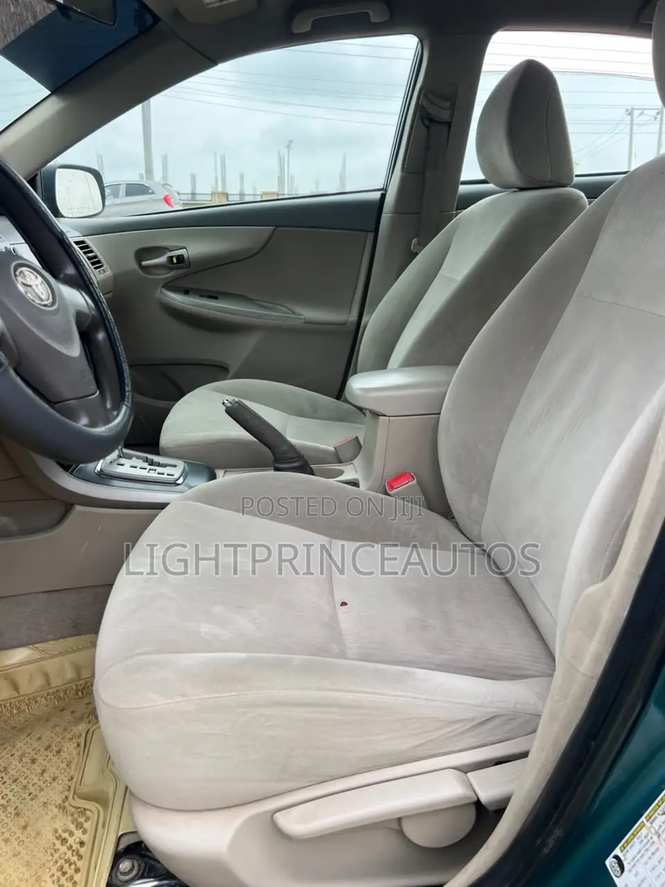 Toyota Corolla 2010 Green