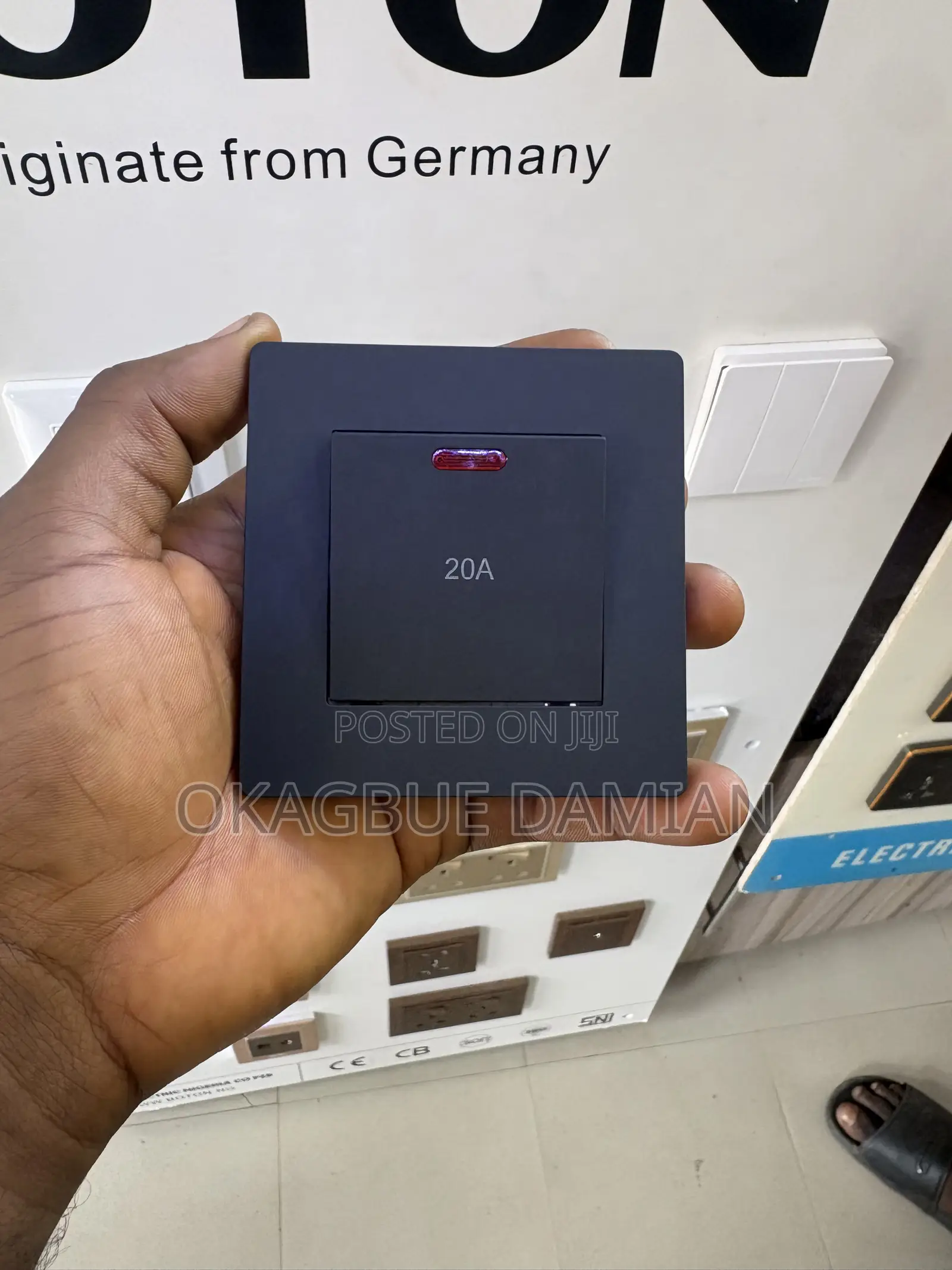 Vell Max Switch and Socket