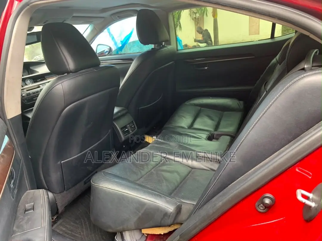 Lexus ES 2013 Red