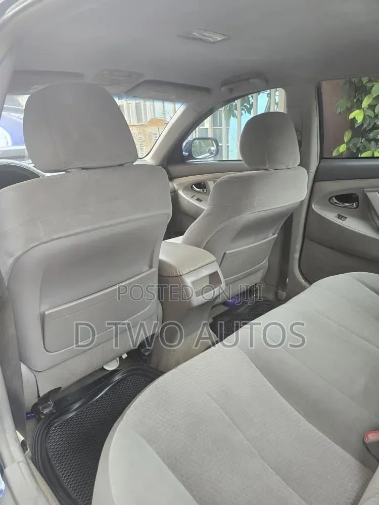 Toyota Camry 2010 Blue