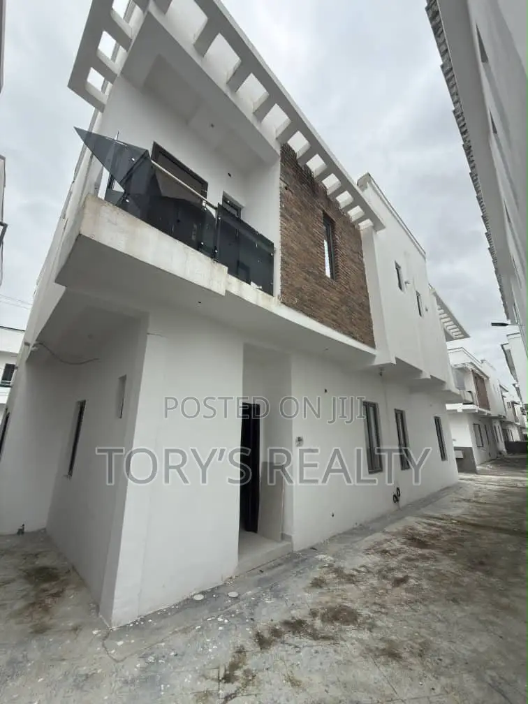 4bdrm Duplex in Abraham Adesanya Estate for rent