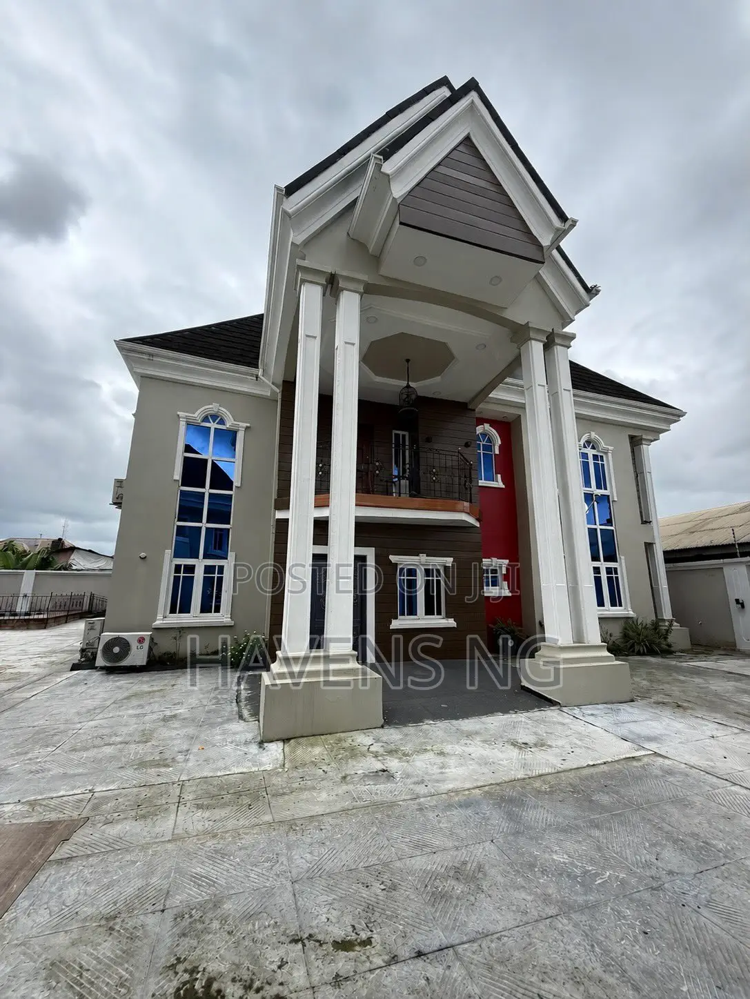 5bdrm Duplex in Obio-Akpor for sale