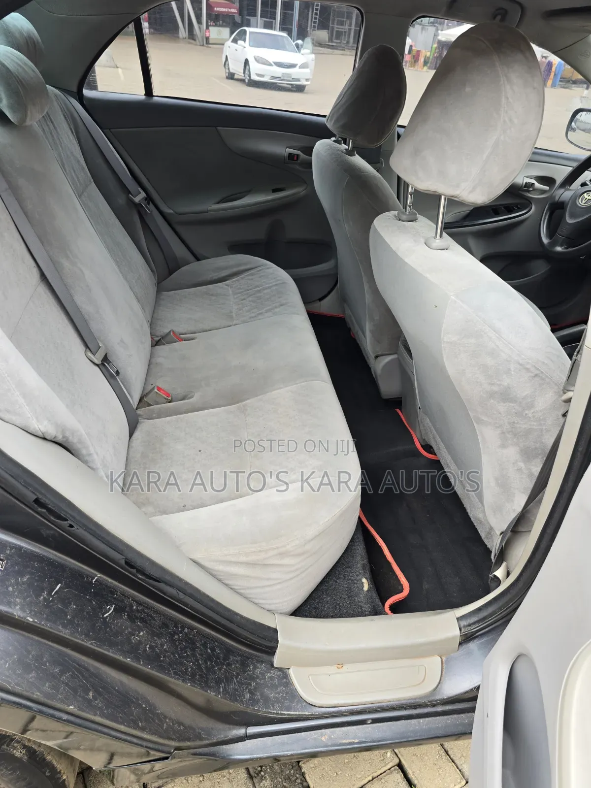Toyota Corolla 2010 Gray