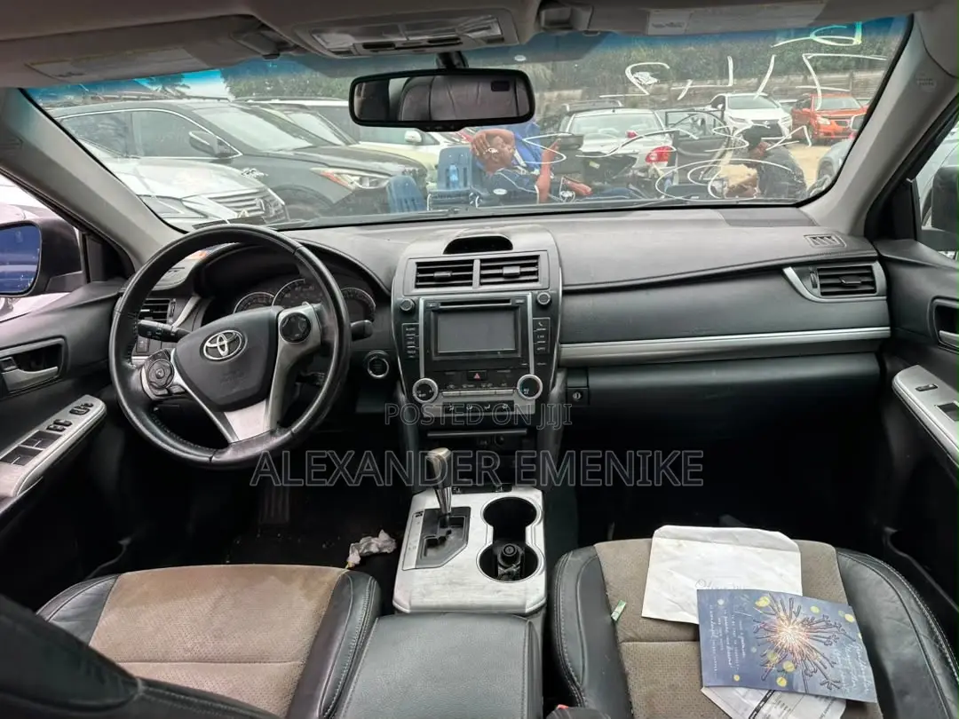 Toyota Camry SE Limited Edition 4dr Sedan (2.5L 4cyl 6A) 2012 Gray