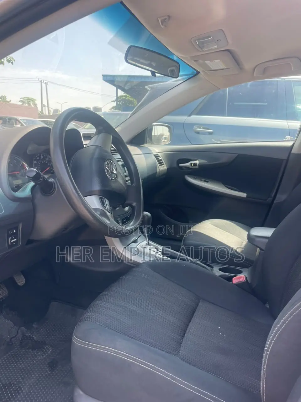 Toyota Corolla 2012 Silver