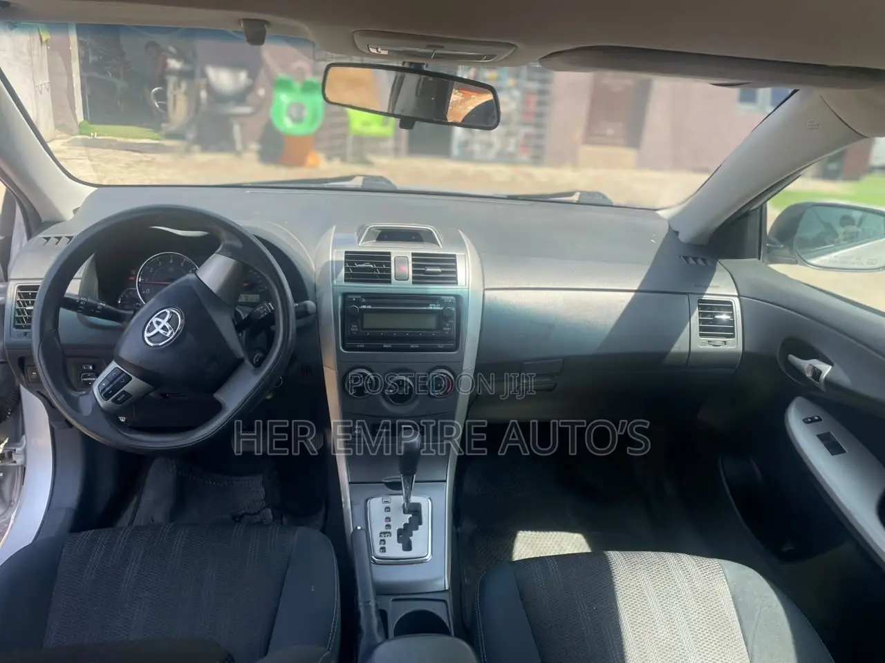 Toyota Corolla 2012 Silver
