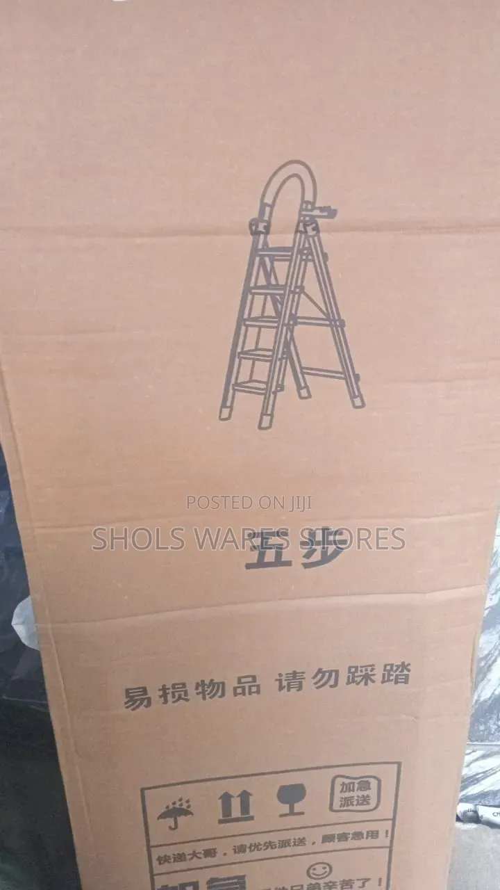 6-Step Heavy Duty Foldable Ladder - Red/Black