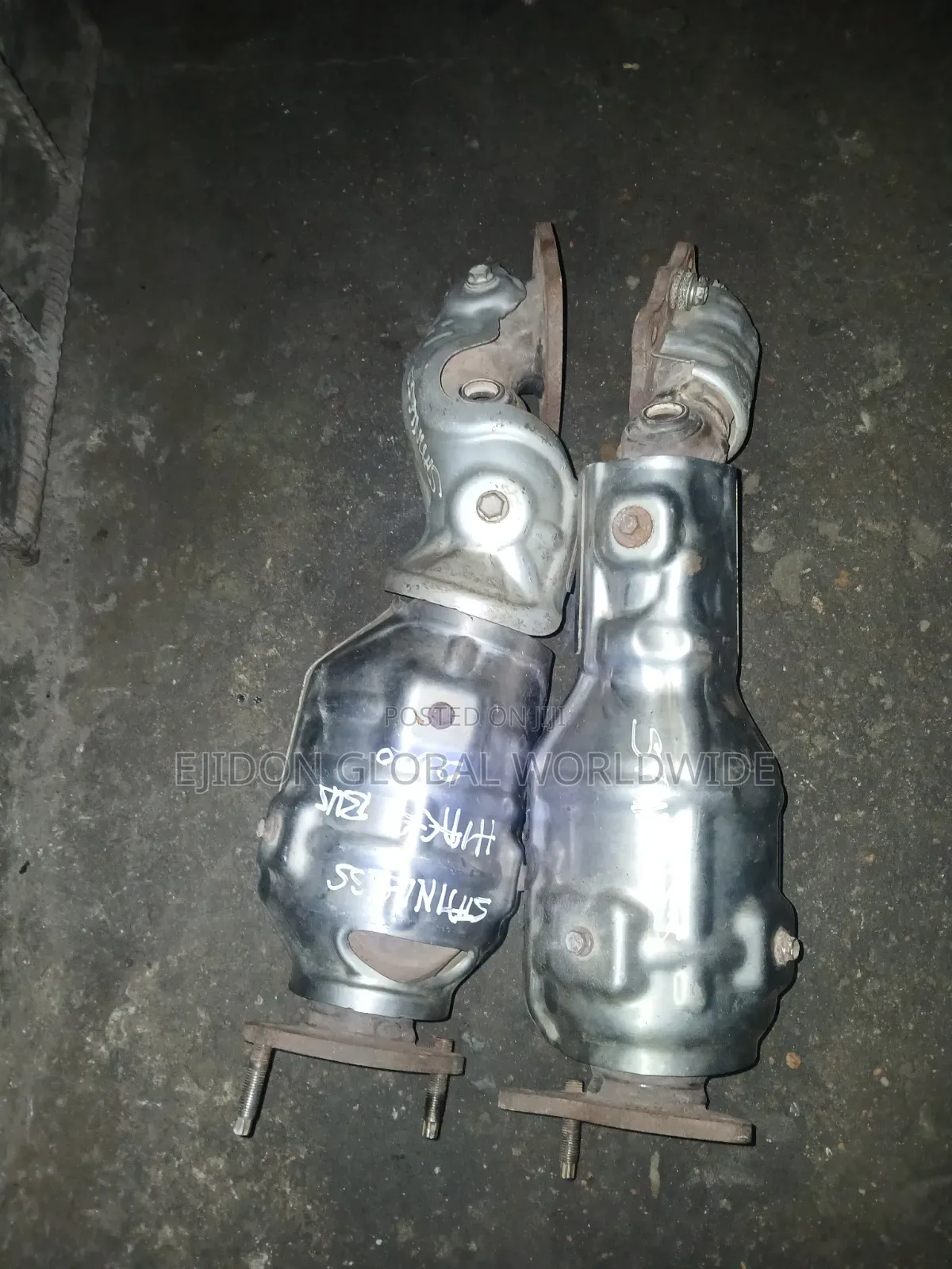 7GR Engine Exhaust Manifold Catalyst Toyota Hiace Bus Covid19 2021 023