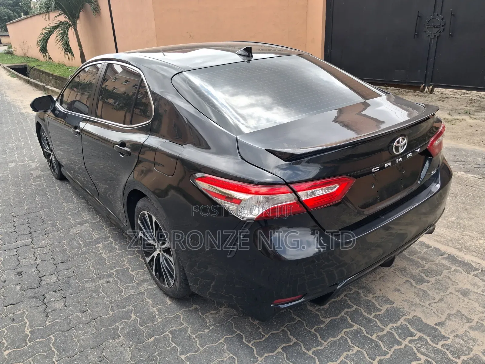 Toyota Camry 2019 Black