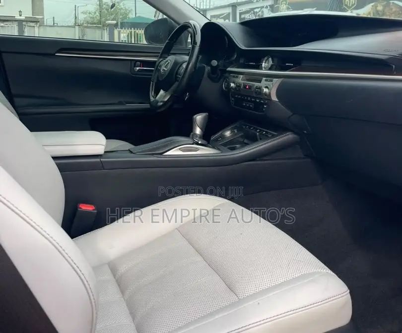 Lexus ES 2016 Gray