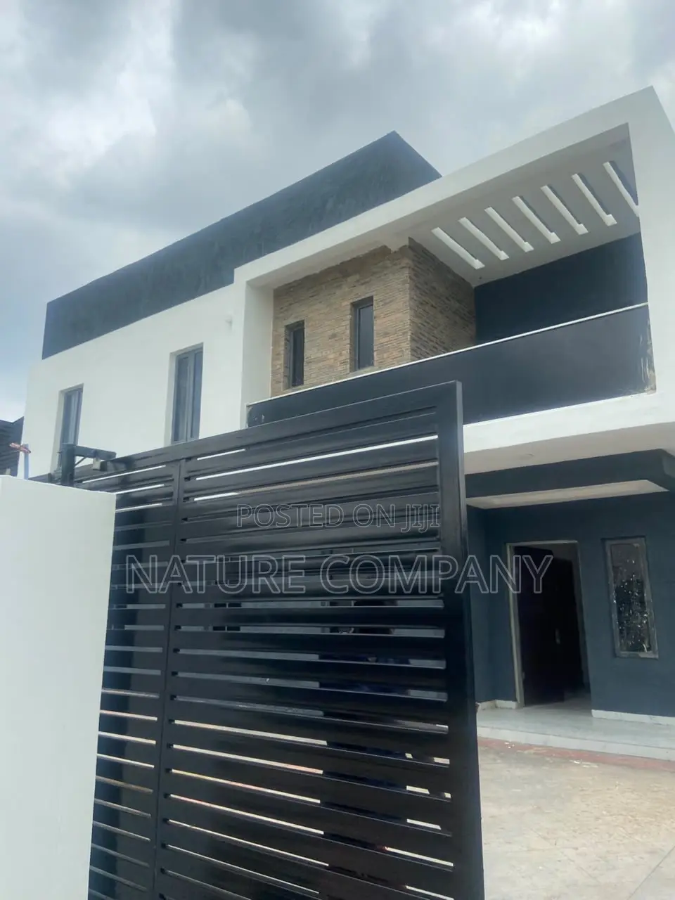 4bdrm Duplex in Isheri North Gra for sale