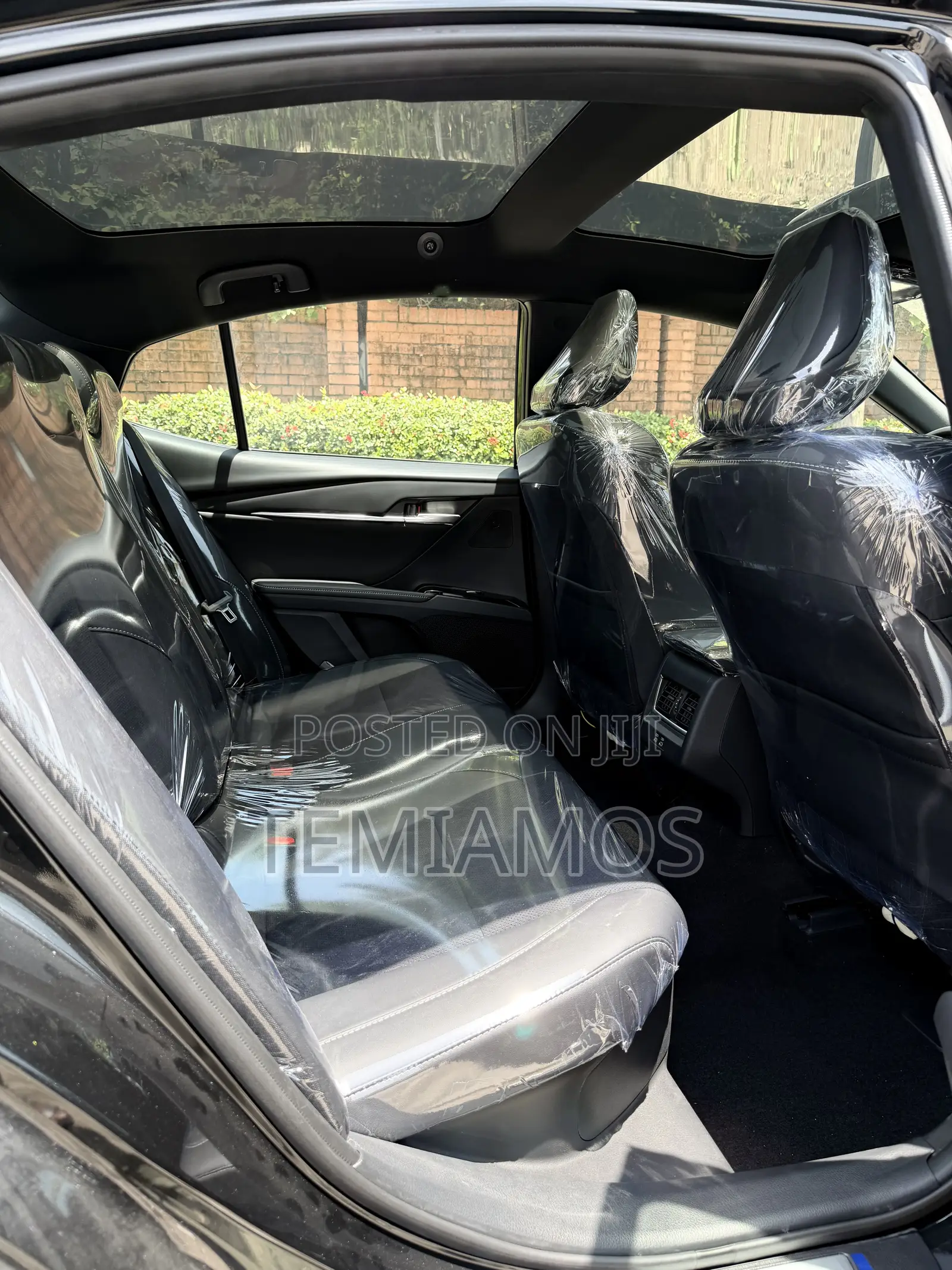 New Toyota Camry SE 2025 Black