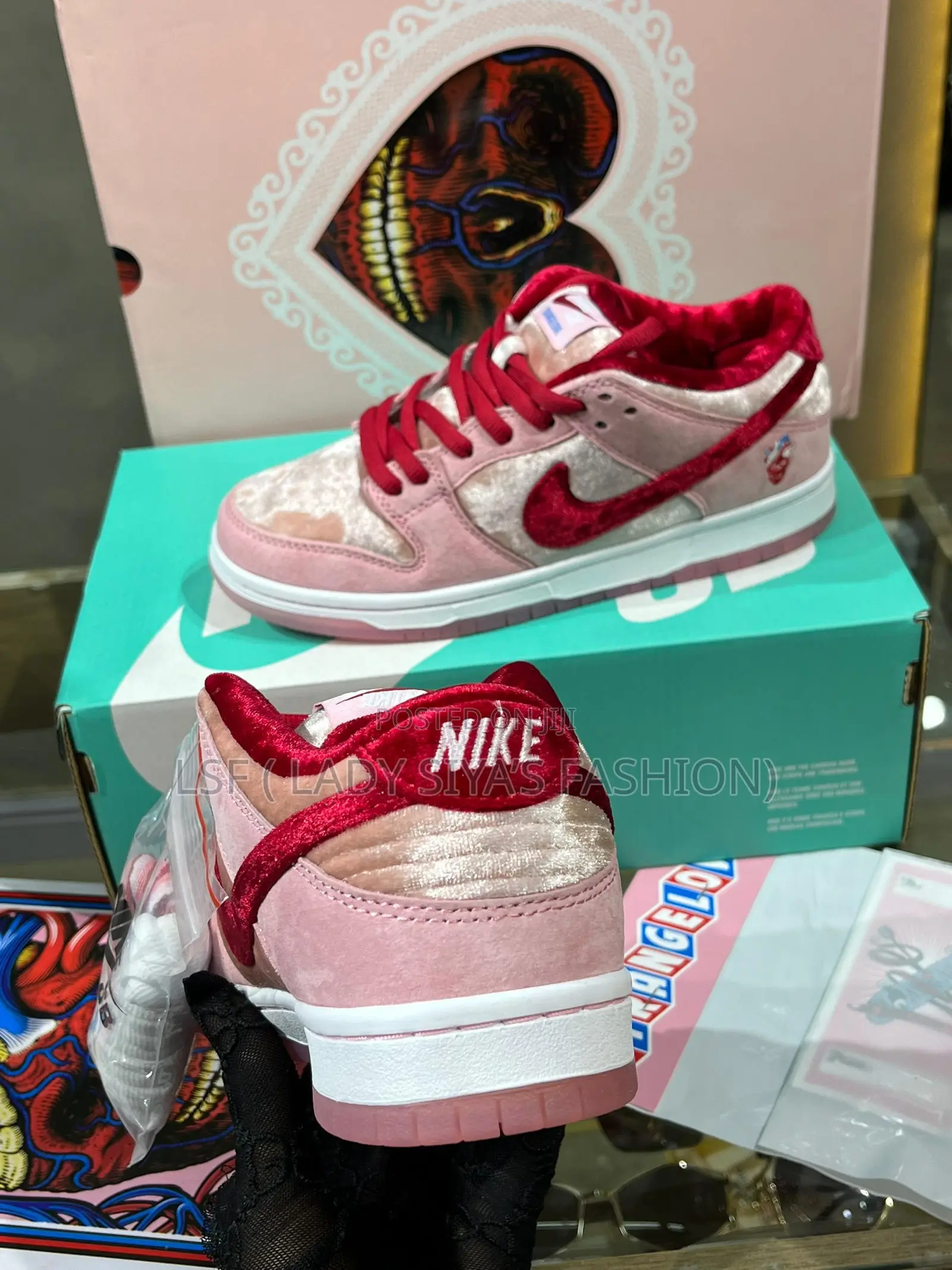 Nike Sneakers