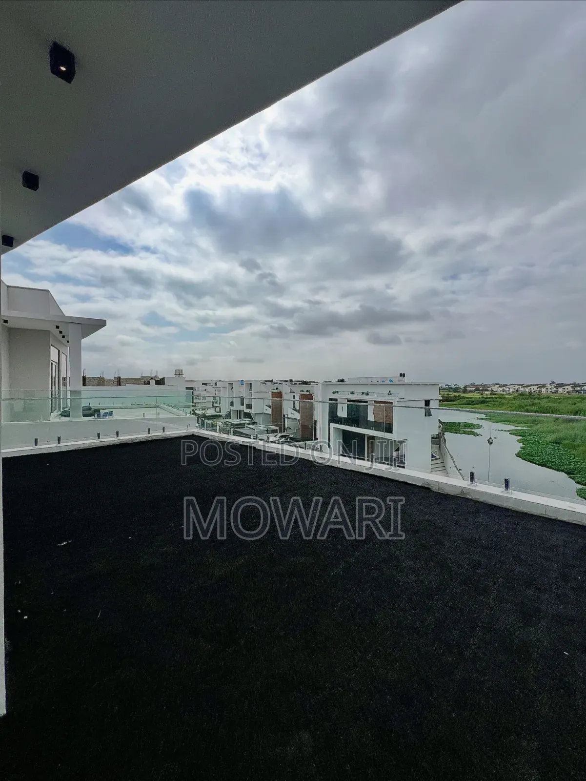 5bdrm Duplex in Lekki Expressway for sale