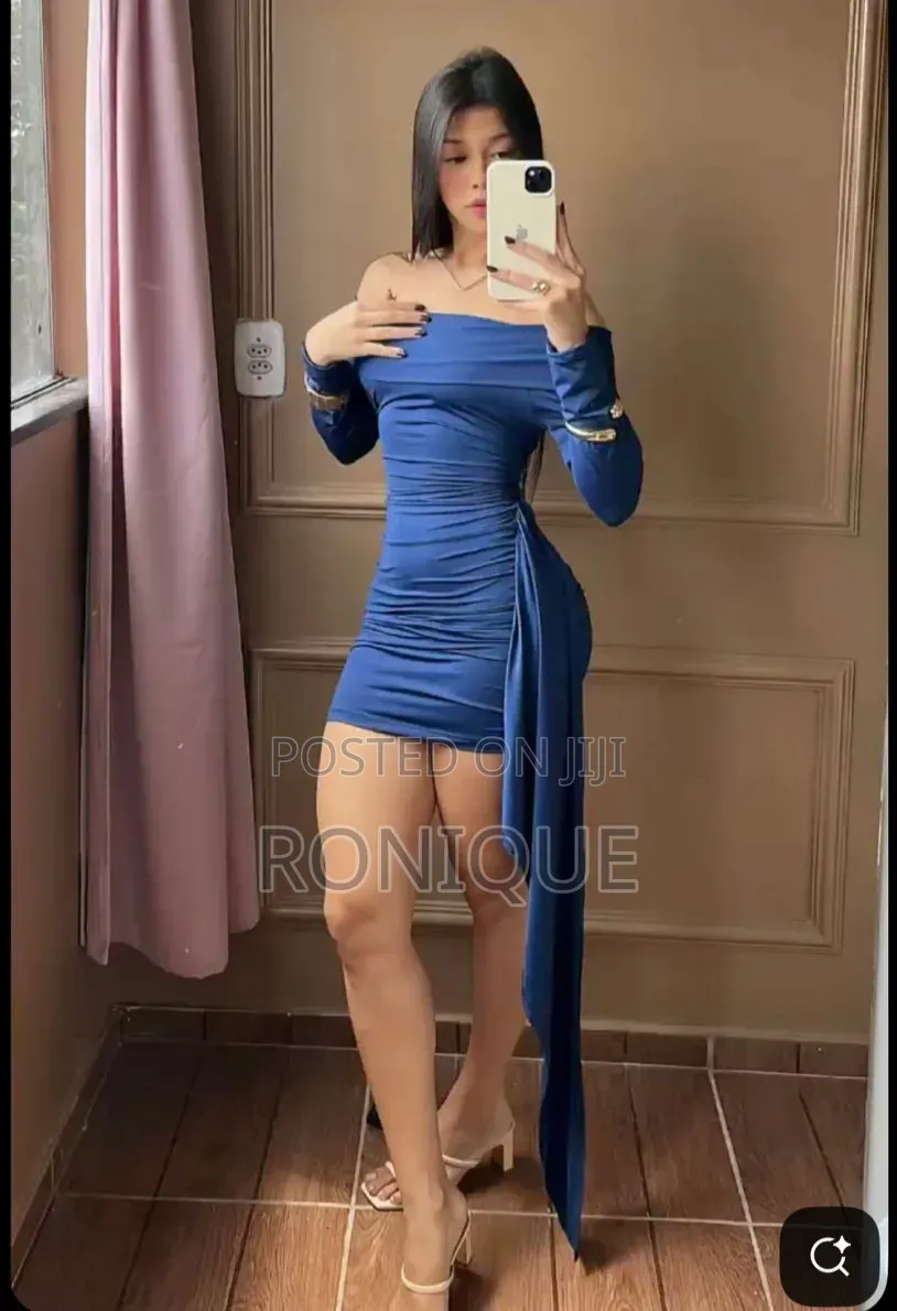 Elegant Off-Shoulder Ruched Mini Dress With Side Train