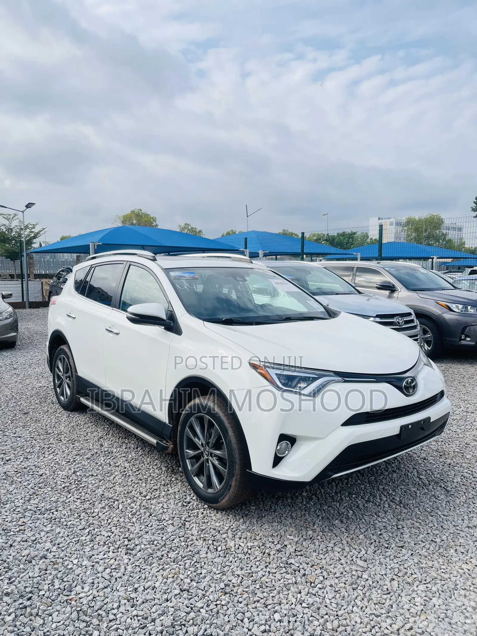 Toyota RAV4 Limited AWD (2.5L 4cyl 6A) 2016 White