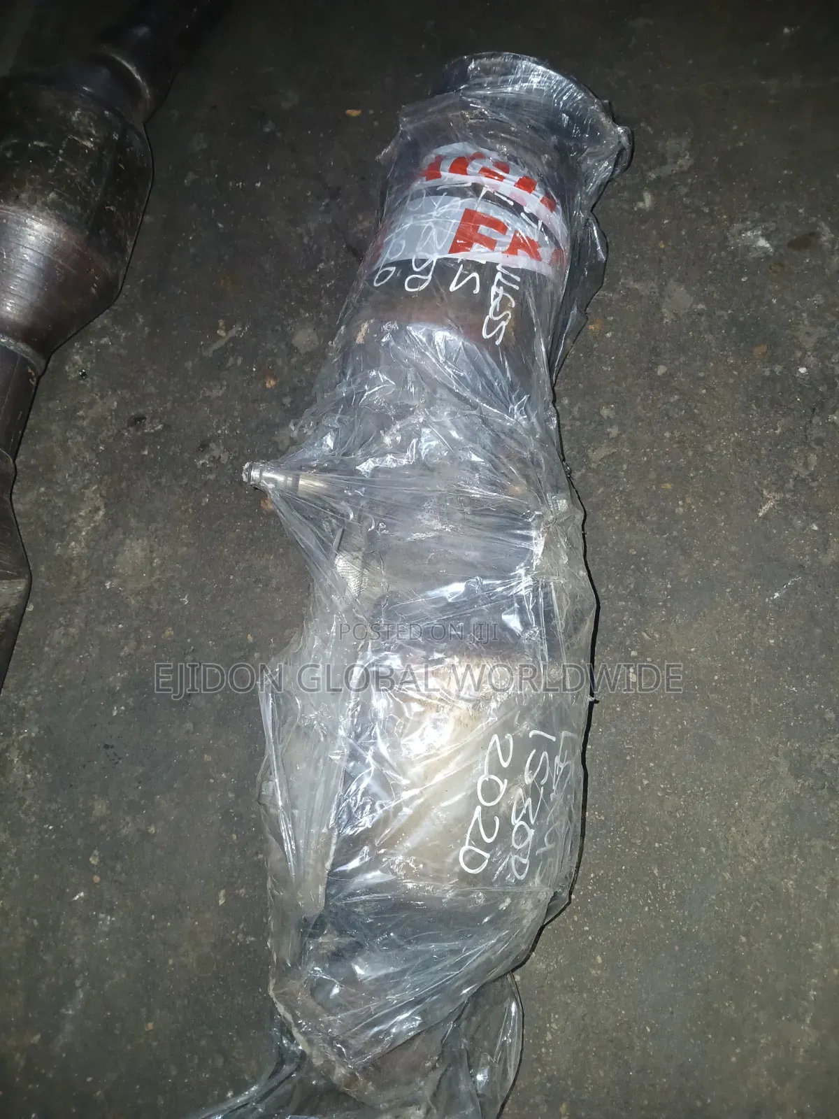V6 Engine Exhaust Manifold Catalyst Toyota Lexus Is300 IS350 2021 2023