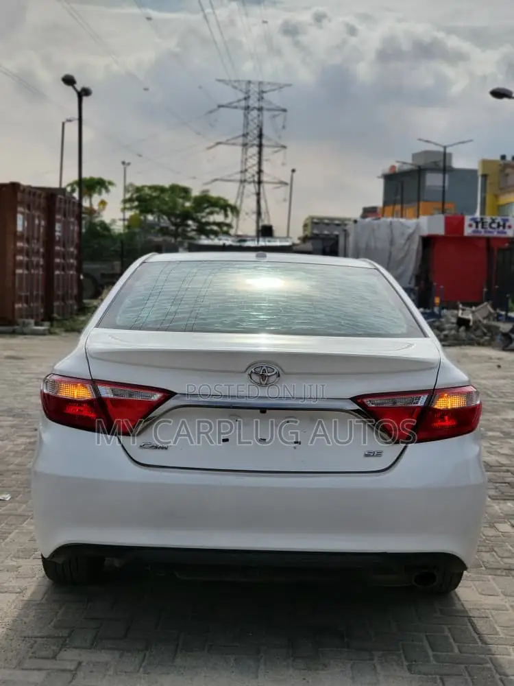 Toyota Camry 2015 White