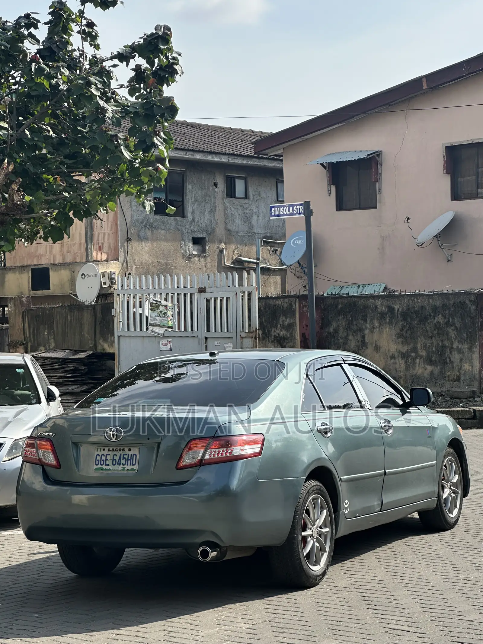 Toyota Camry LE 4dr Sedan (2.4L 4cyl 5A) 2009 Green