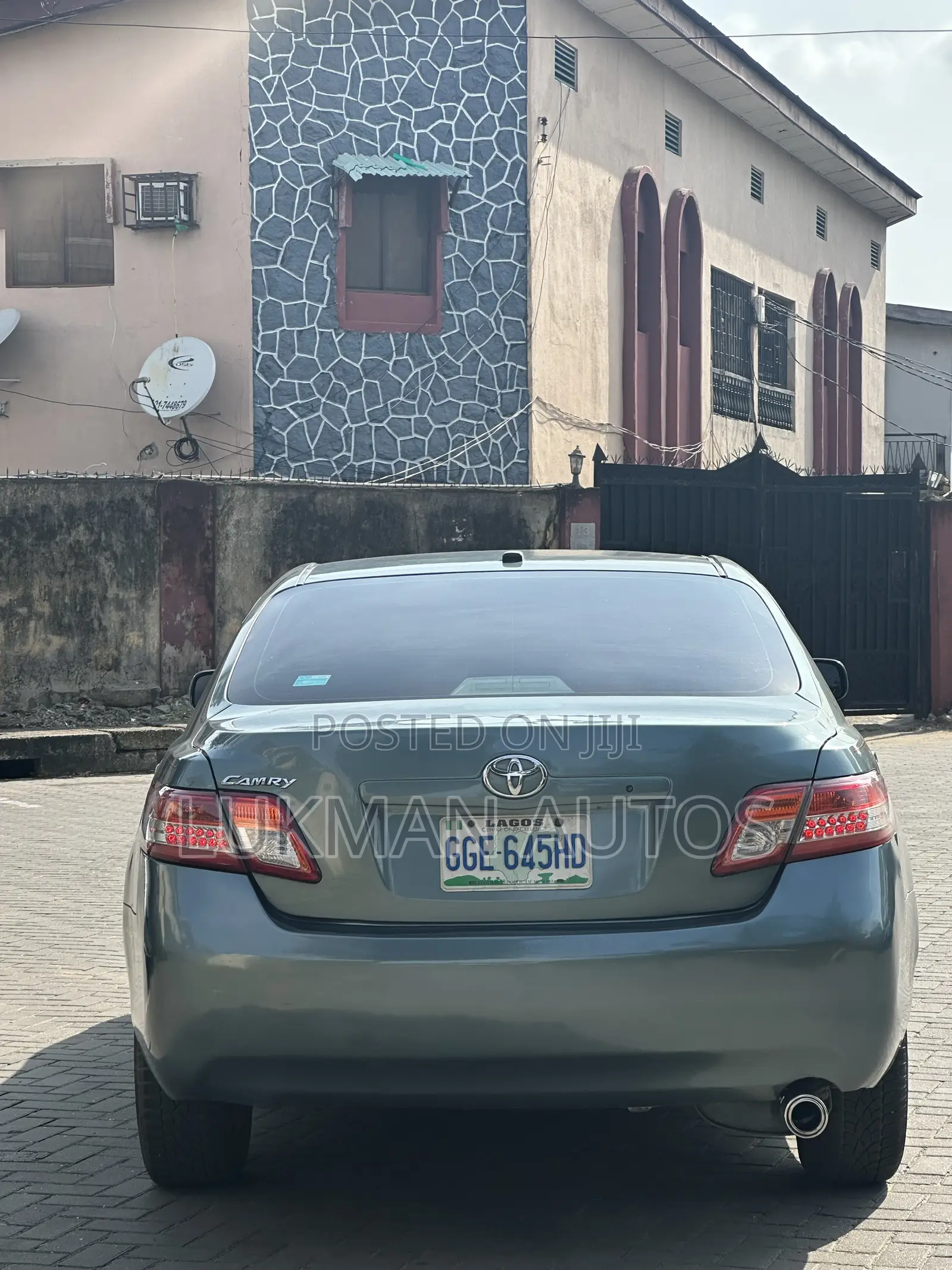 Toyota Camry LE 4dr Sedan (2.4L 4cyl 5A) 2009 Green