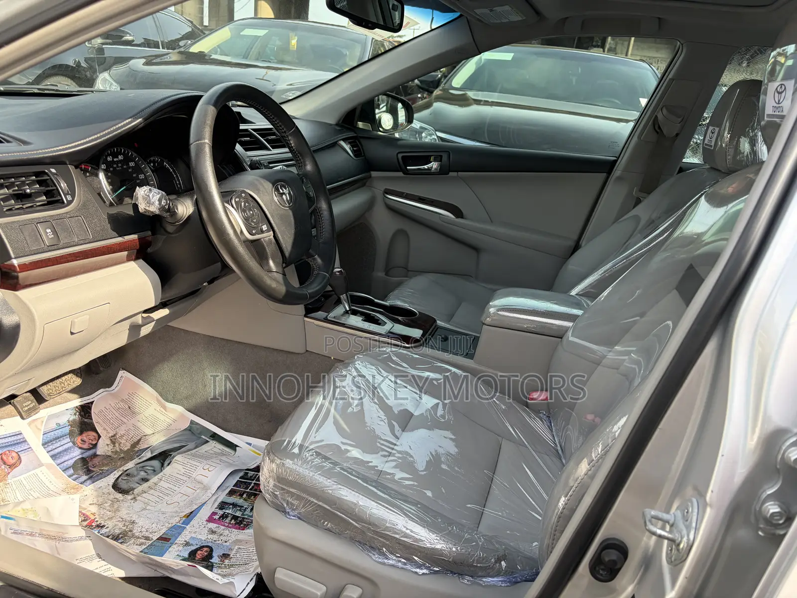 Toyota Camry XLE 4dr Sedan (2.5L 4cyl 6A) 2013 Silver