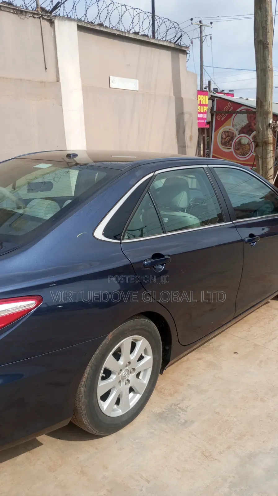 Toyota Camry 2016 Blue