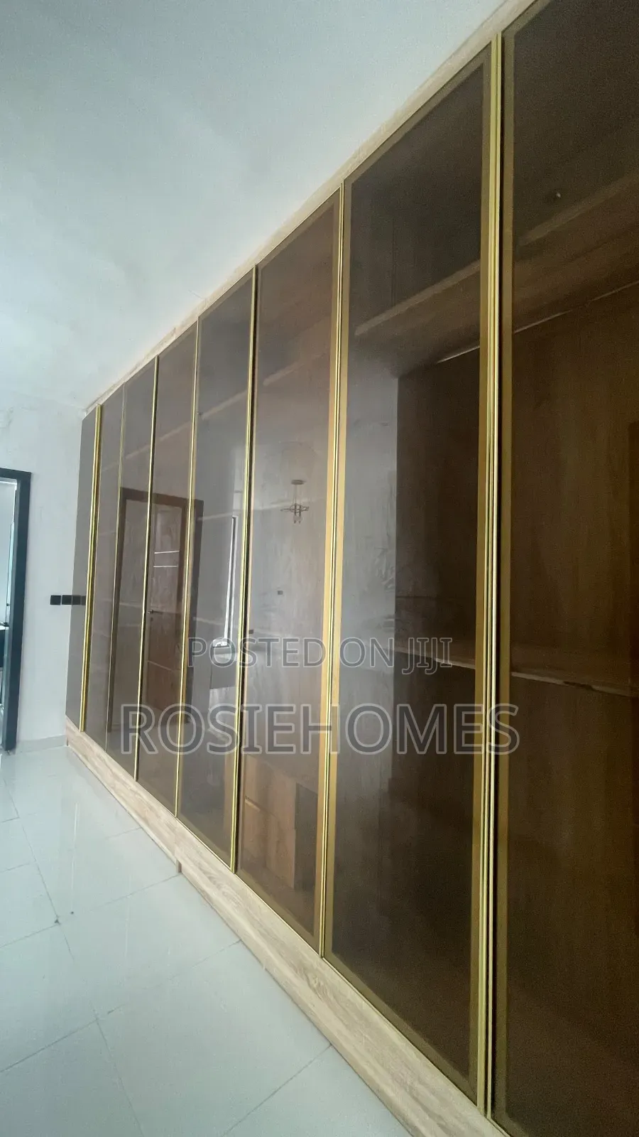 4bdrm Duplex in Ikota Gra for sale