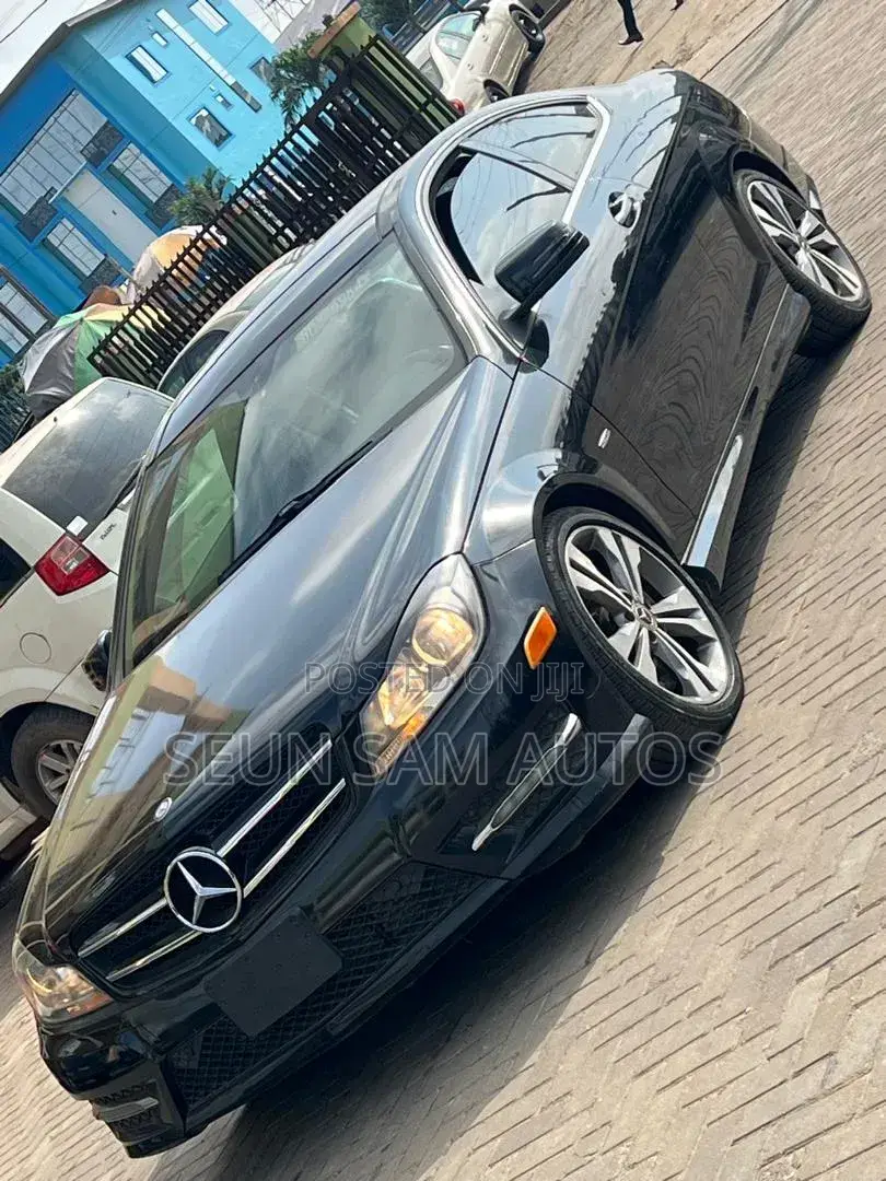Mercedes-Benz C250 2014 Black