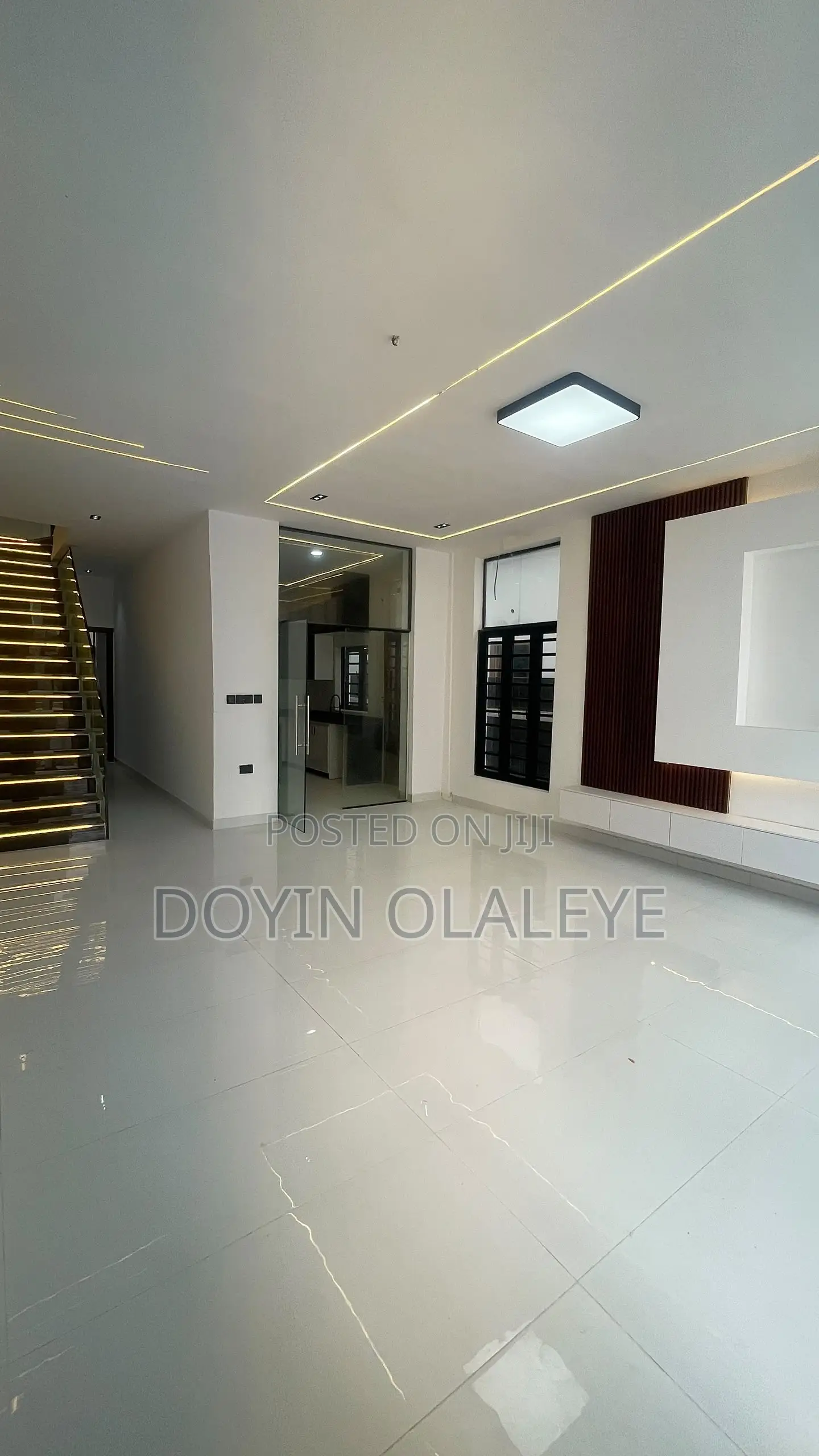 4bdrm Duplex in Ikota for sale