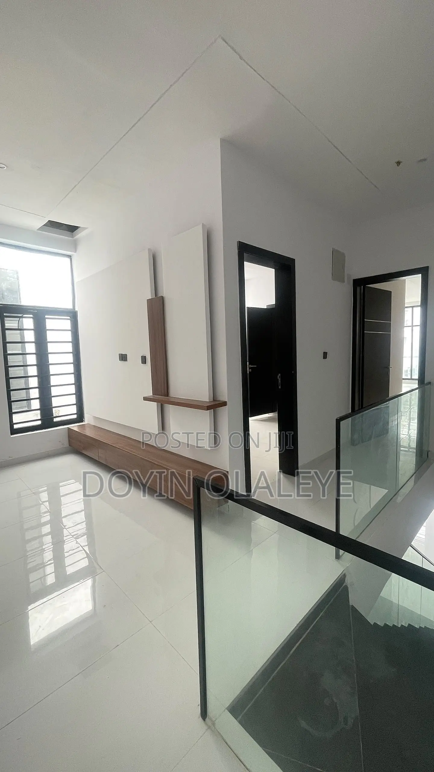 4bdrm Duplex in Ikota for sale