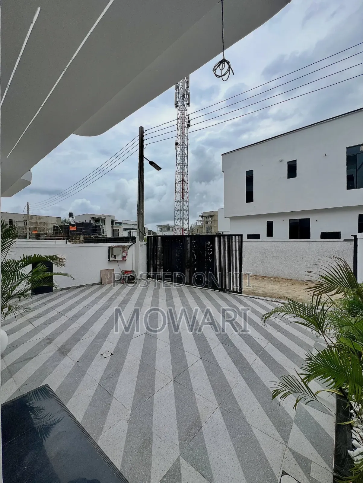 4bdrm Duplex in Lekki Expressway for sale